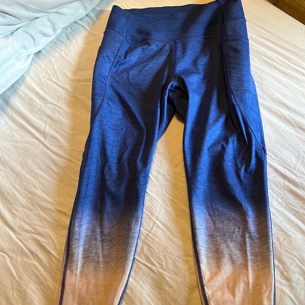 Gap Fit Sculpt Revolution Large Legging blue pink ombré pattern excellent preown